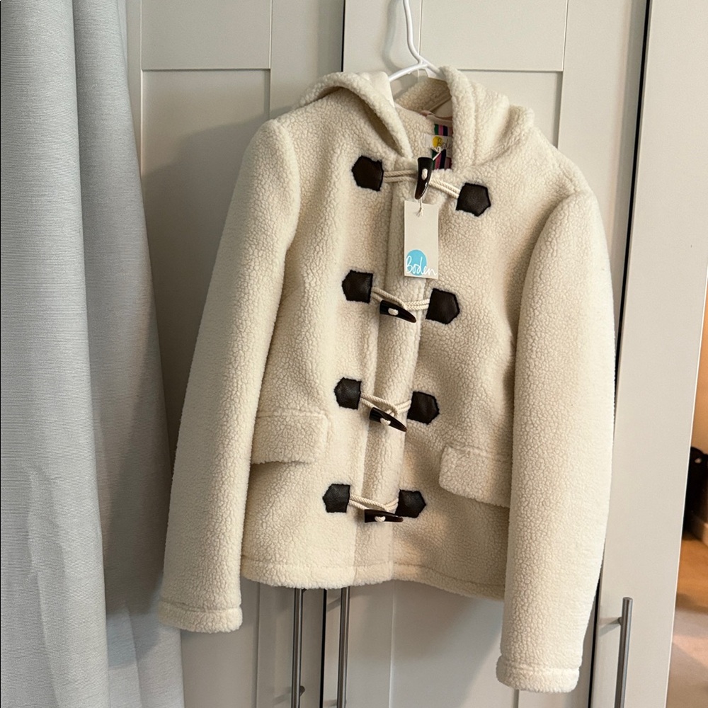 Boden Cozy Cream Fleece Women’s Jacket with Toggle Buttons